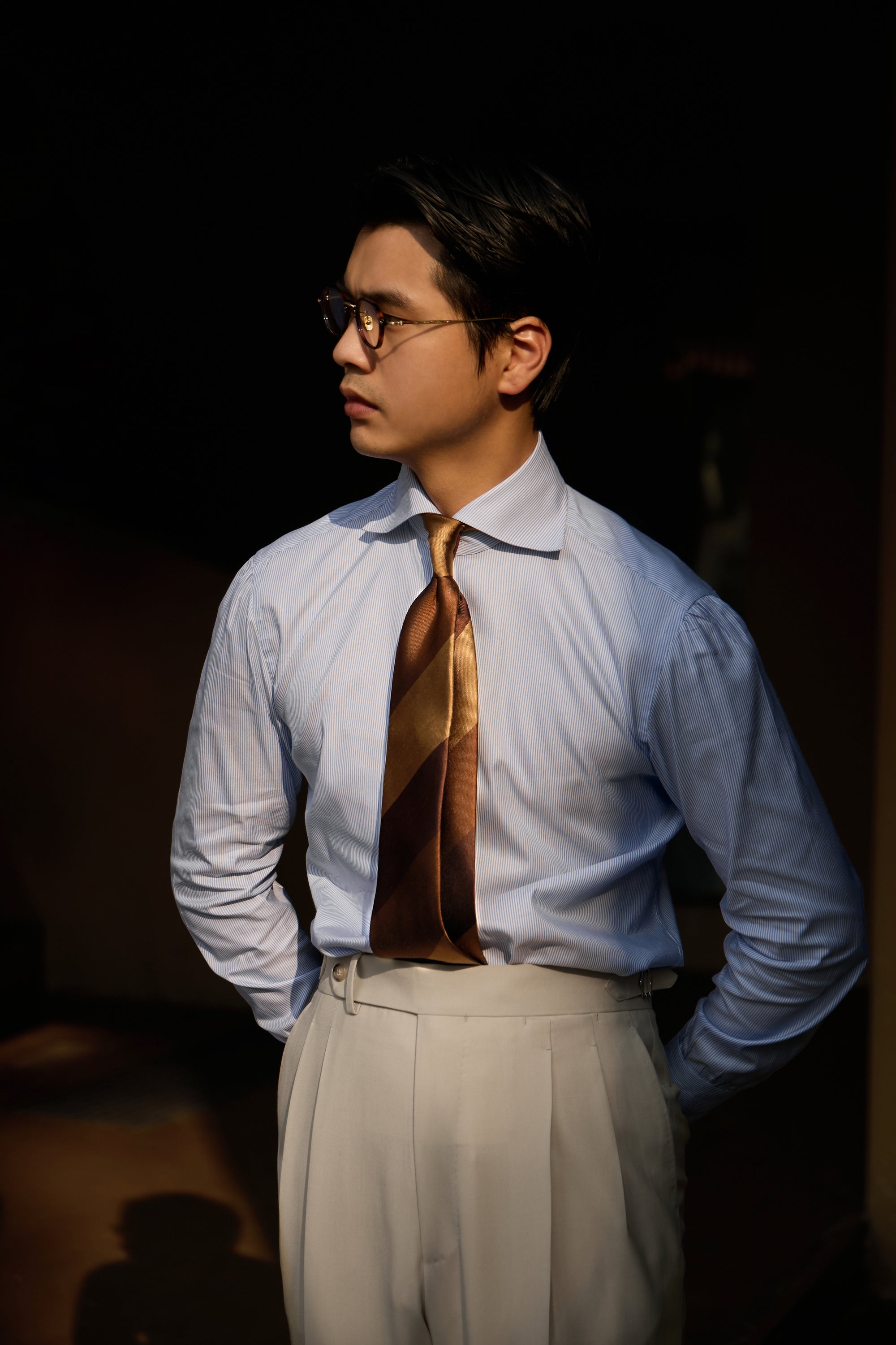 Ugentle Spread Collar Cotton/Silk Shirt — Light Blue Pencil Stripe