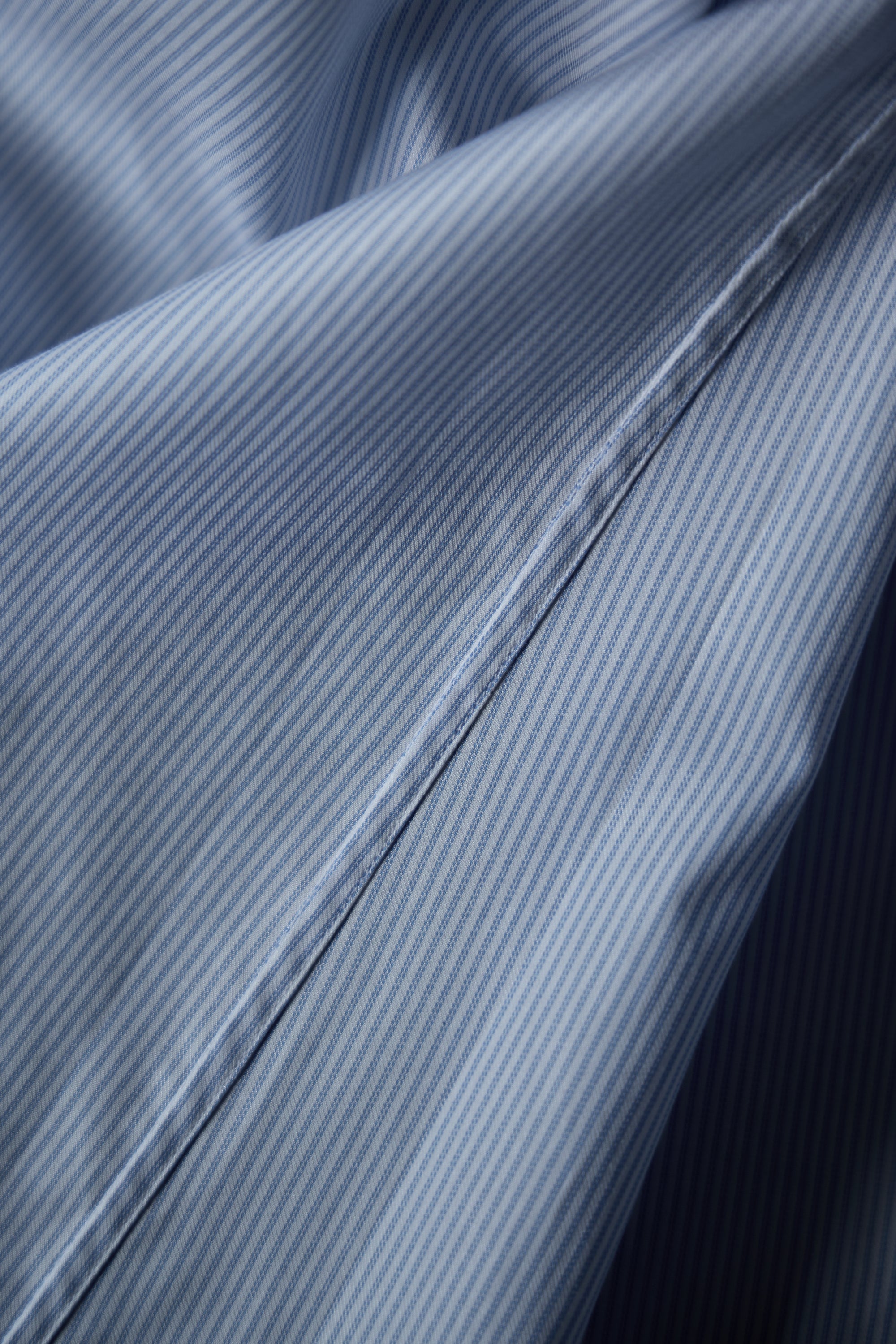 Ugentle Spread Collar Cotton/Silk Shirt — Light Blue Pencil Stripe