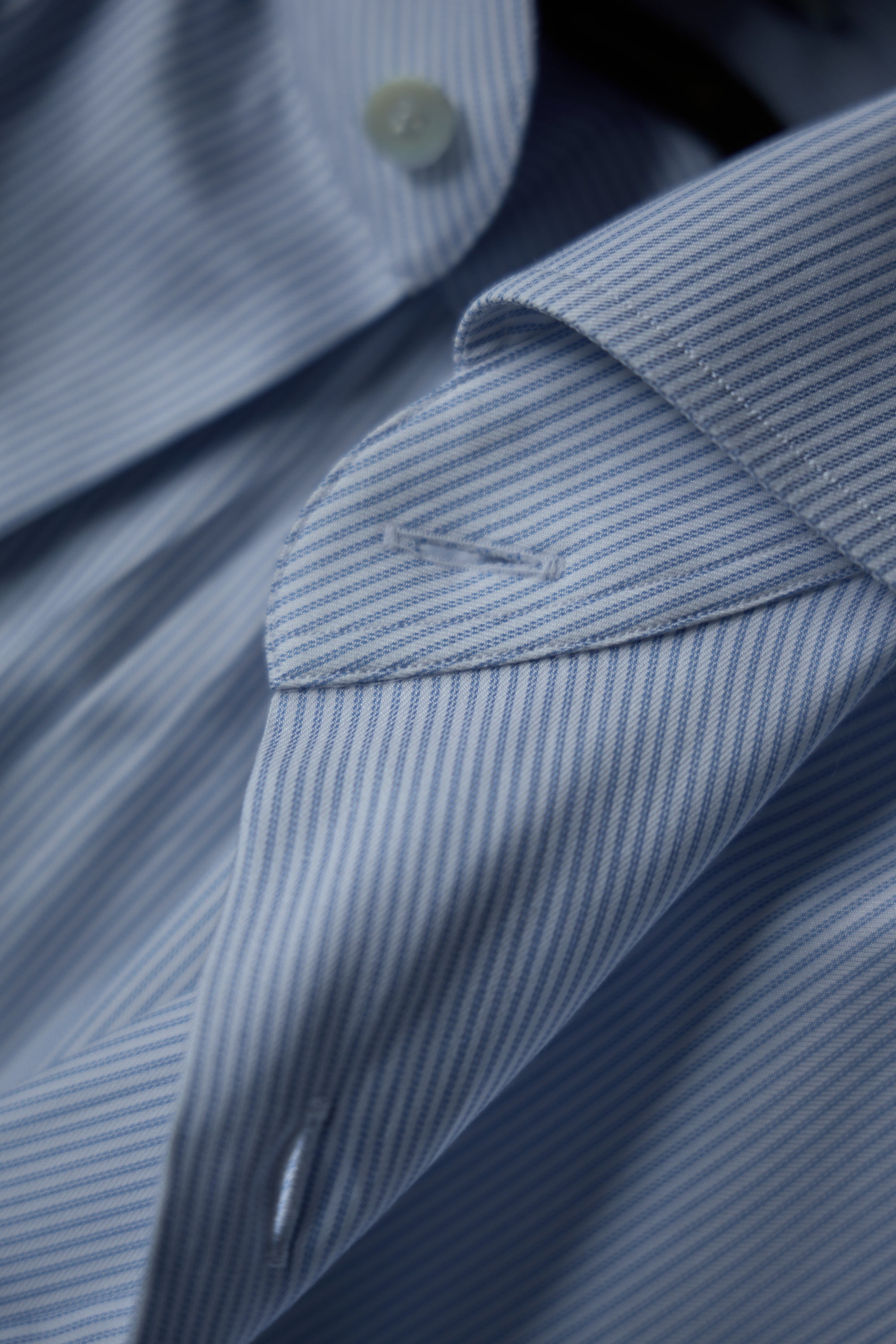 Ugentle Spread Collar Cotton/Silk Shirt — Light Blue Pencil Stripe