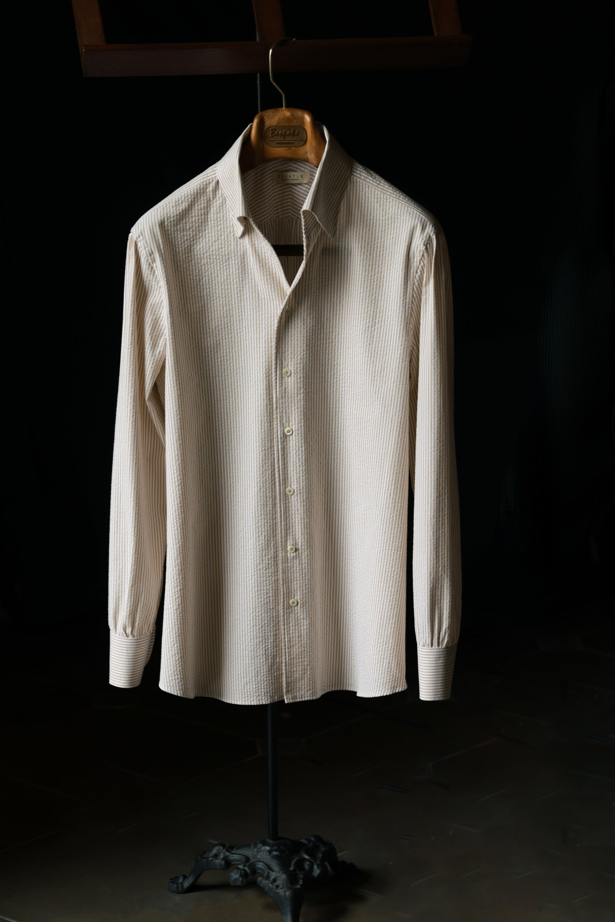 Ugentle One-piece Collar Shirt — Brown Pencil Stripe Seersucker