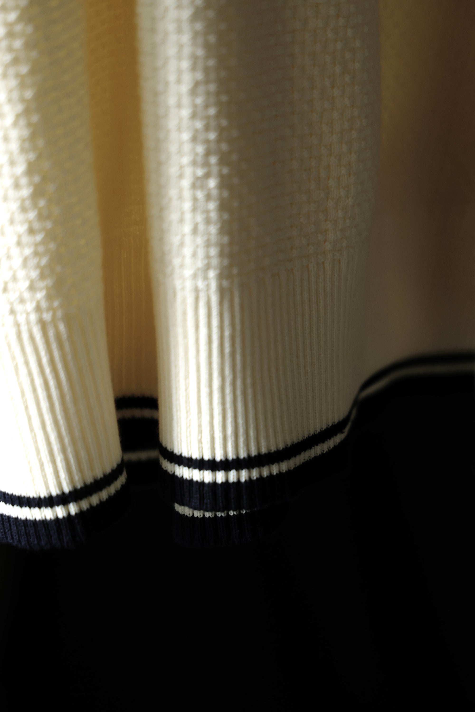 Ugentle Buttonless Cotton Knitted Polo Off White