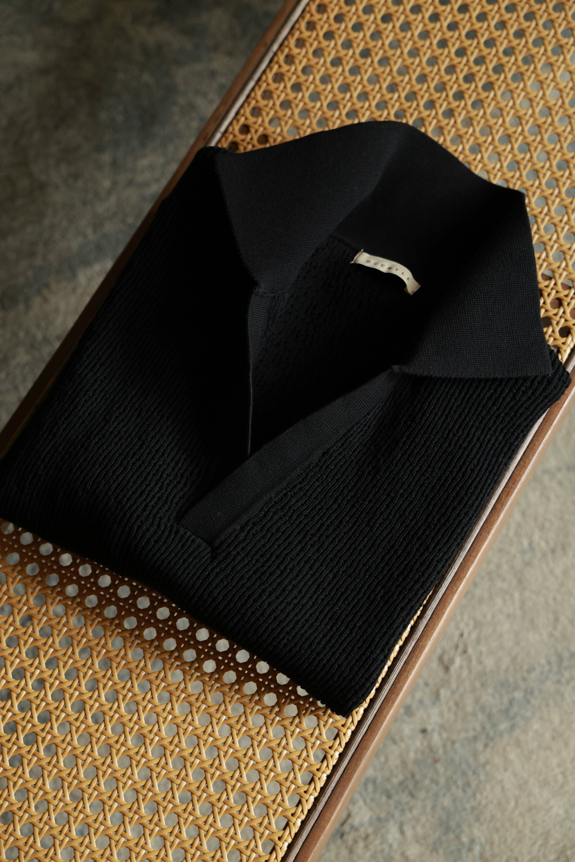 Ugentle Crochet Open Collar Cotton Knitted Polo Black