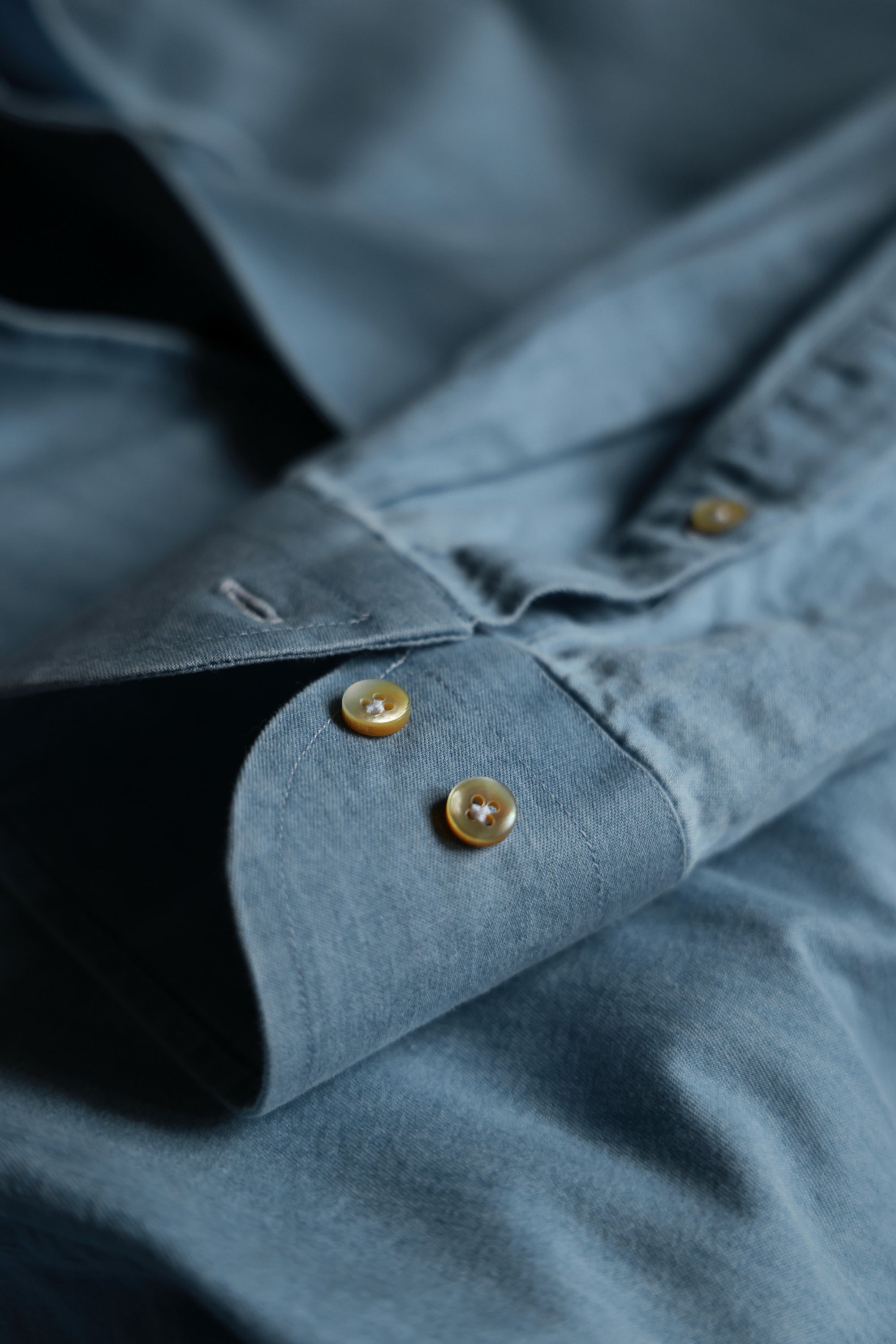 Ugentle One-piece Collar Shirt — Washed Denim