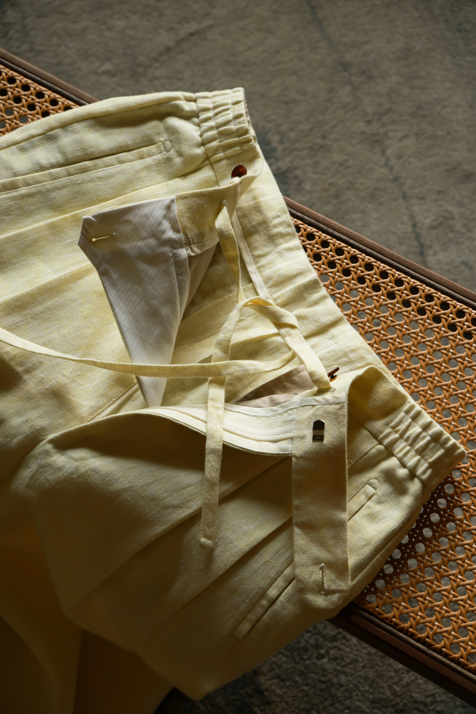 Ugentle Linen Trousers — Ivory