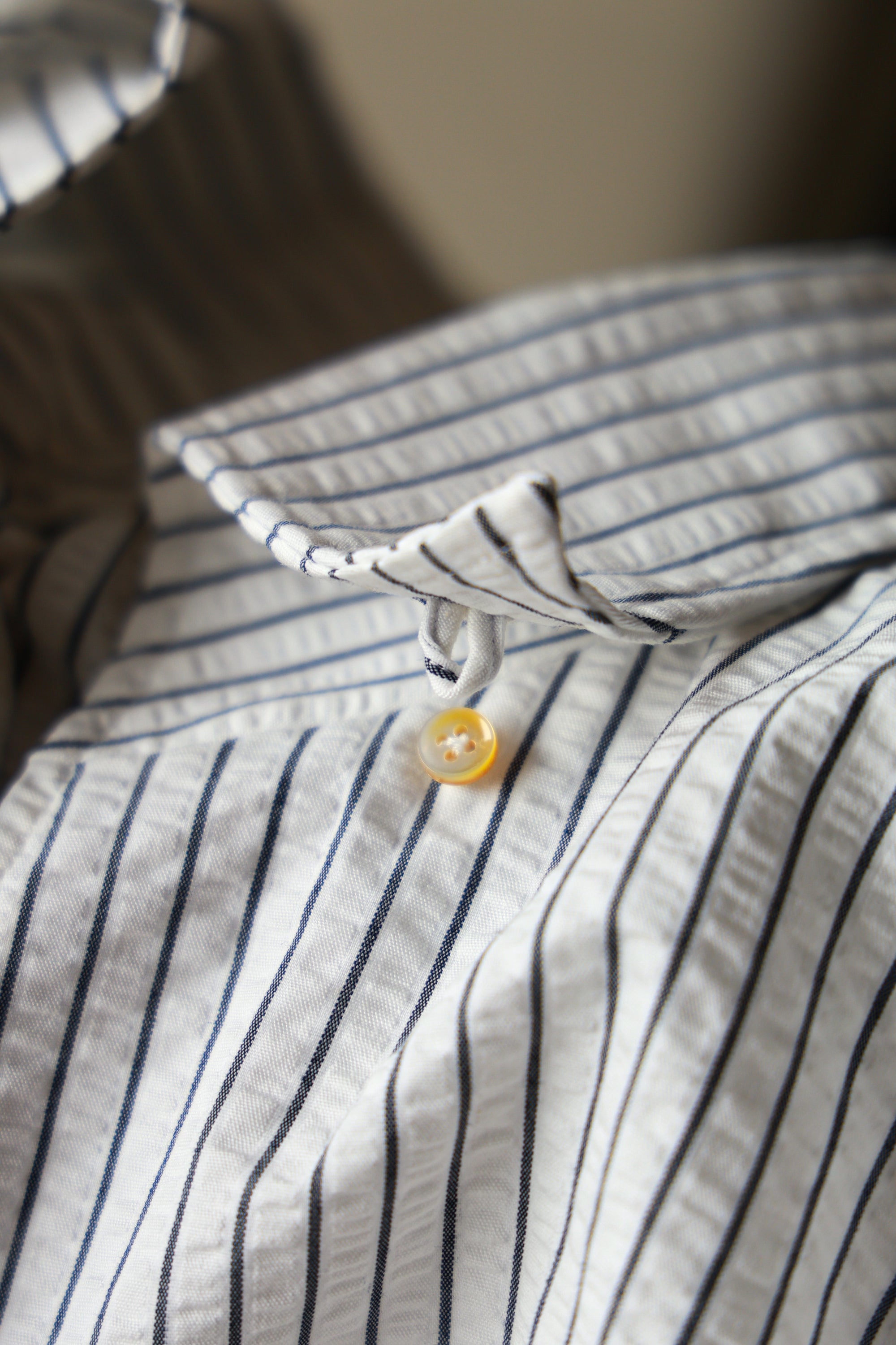 Ugentle One-piece Collar Shirt — Seersucker Grey Pencil Stripe