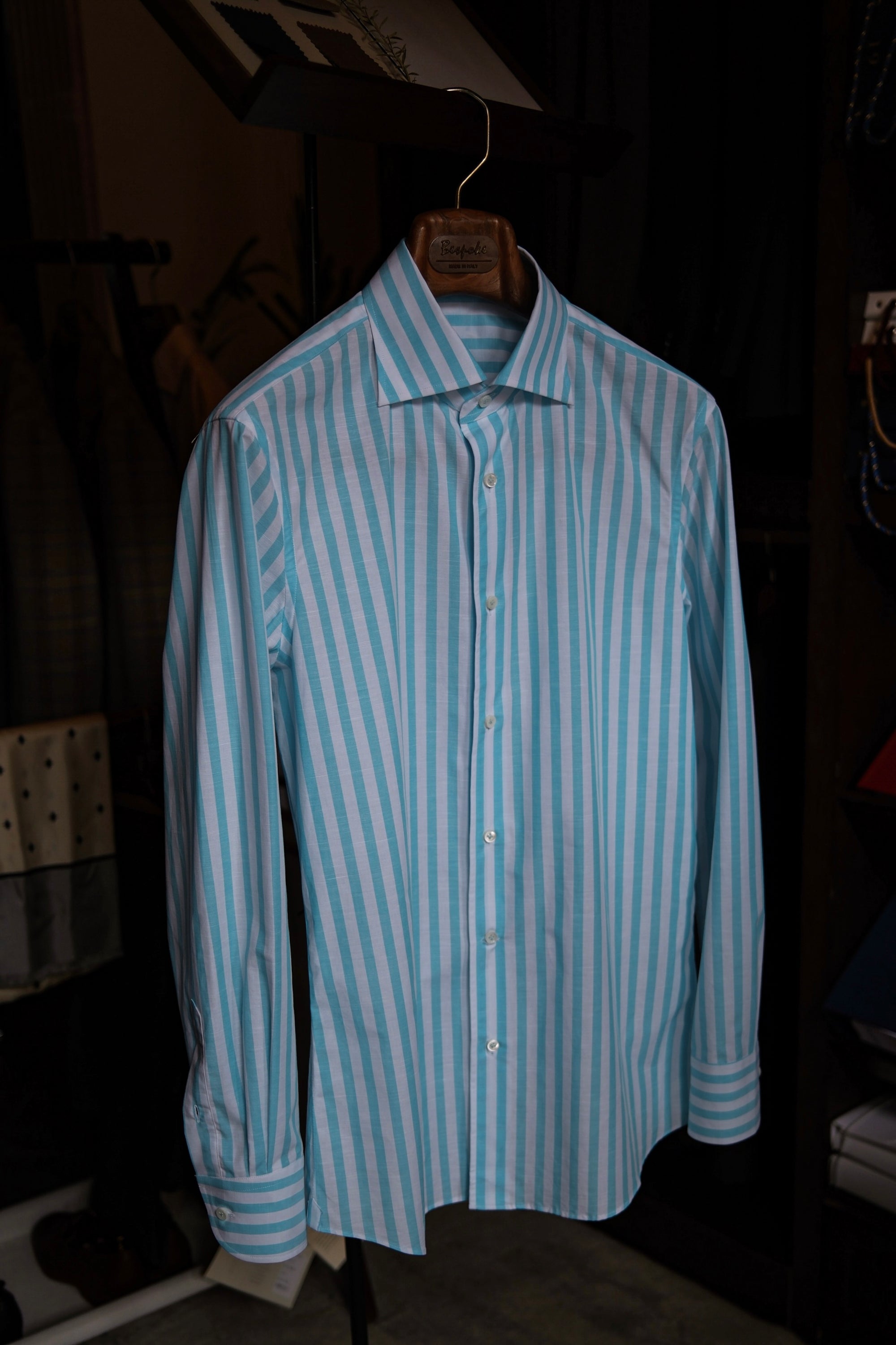 Ugentle Spread Collar Shirt — Glacier wide stripe