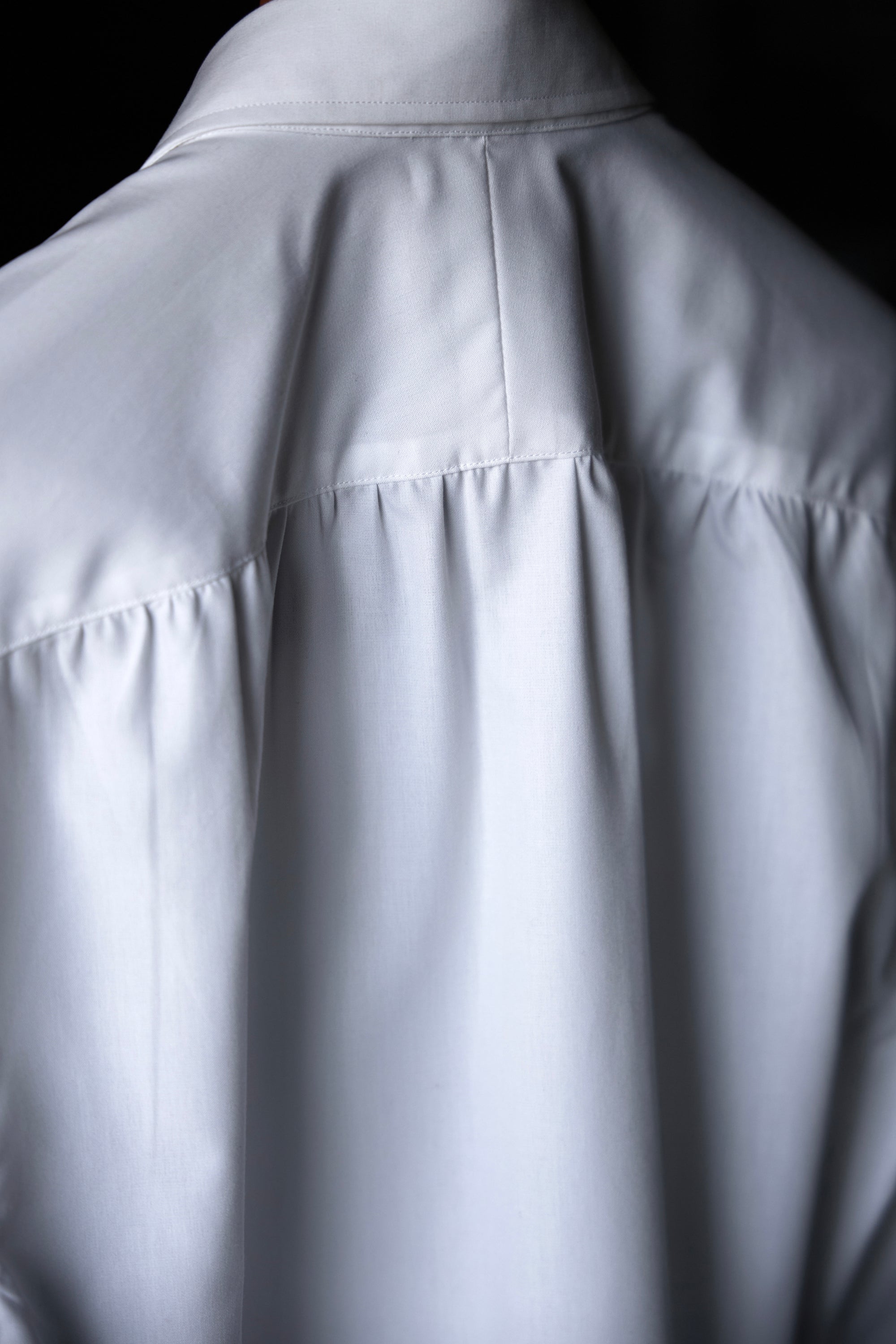 Ugentle Spread Collar Shirt — White