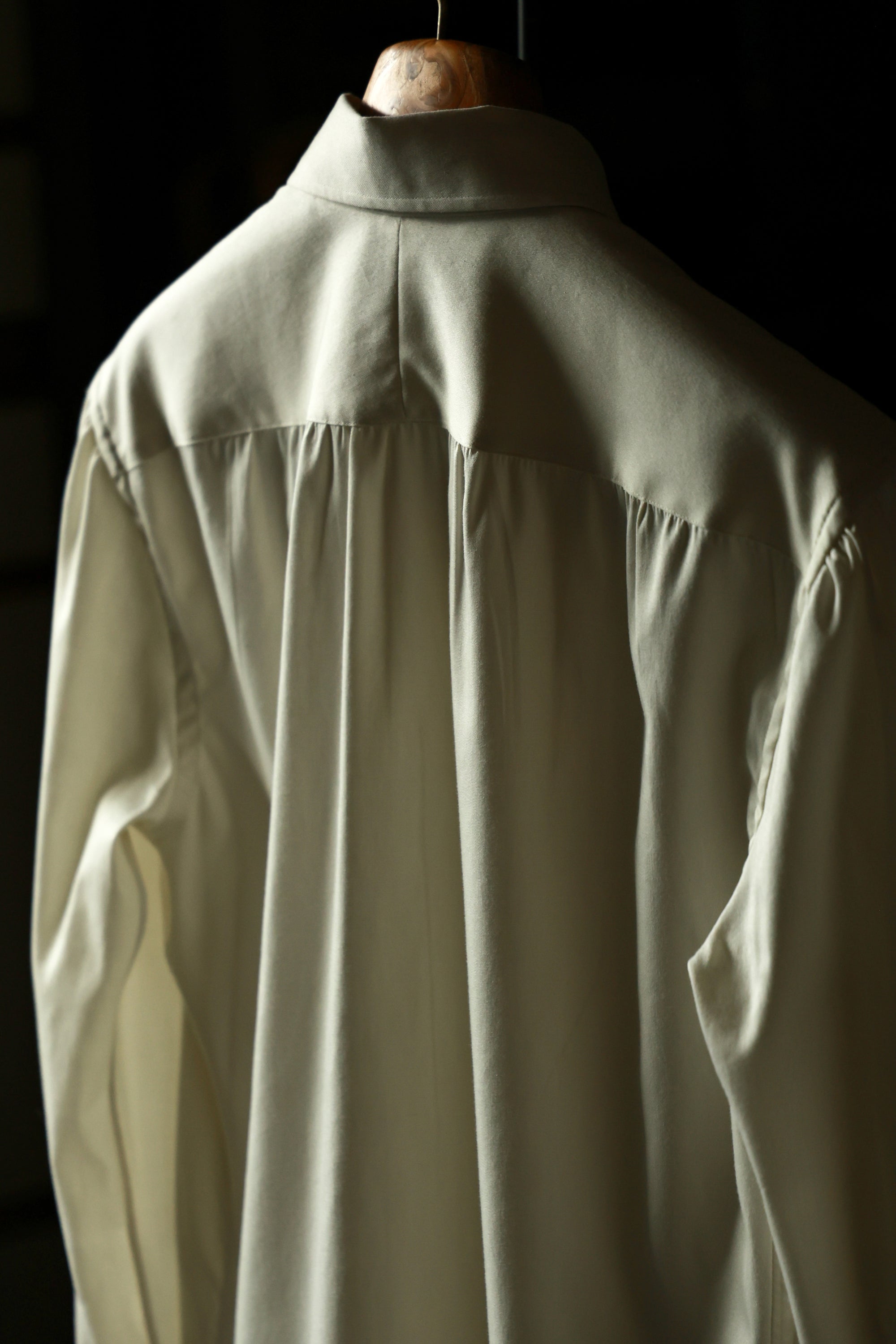 Ugentle Long Point Collar Shirt — Pearl White